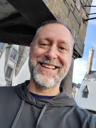 Vicki Knipp's Instagram, Twitter & Facebook