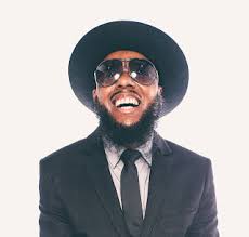 Stefanie lança “Pelos Meus Amores” com Participação de Lino Krizz