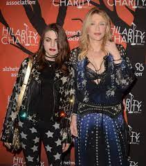 Courtney love actually got the ball rolling for kurt cobain: Frances Bean Cobain Steckbrief News Bilder Gala De