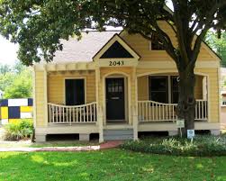 Banyak sekali warna yang bisa anda terapkan pada hunian anda dan salah satunya yang lagi ngetren sekarang warna pastel yang berarti warna lembut kombinasi (biru. 11 Gambar Warna Cat Rumah Kayu Yang Bagus Terbaru Lingkar Png