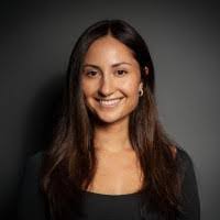 Merle Downs's Instagram, Twitter & Facebook