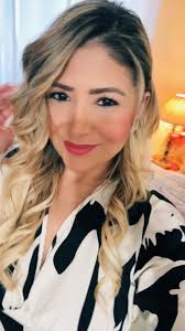 I'm nicer when I like my outfit 🥰 #lareyna #melomerezcotodo #chapina...