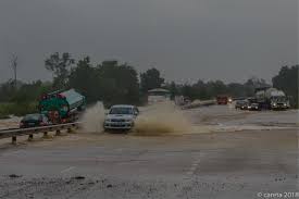 Enjin kereta bunyi macam bot selepas redah banjir. Meredah Banjir Cara Dan Risikonya Careta