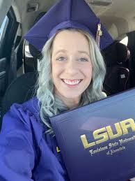 Amanda Hosey's Instagram, Twitter & Facebook