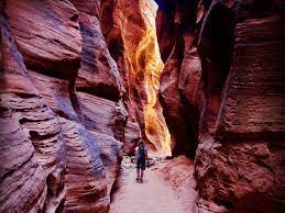 Underdog and through the smoke. Buckskin Gulch Matt And Karen