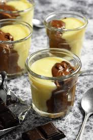 Mousse Au Speculoos Sur Pailletee Feuilletine Entremet Recette Chocolat Vanille Recette Creme Creme Vanille