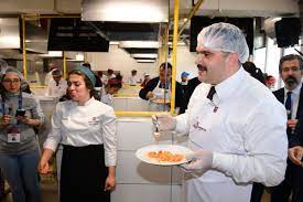 Hayal ettiğin üniversite ve bölümü keşfet! Anadolu Universitesi Ø¹Ù„Ù‰ ØªÙˆÙŠØªØ± Prof Dr Comakli Gastronomi Ve Mutfak Sanatlari Ogrencileriyle Makarna Yapti Profdrcomakli Https T Co Zewaijw2vr Anadoluuniversitesi Fotograf Mevlut Demircioglu Cansu Arslan Https T Co Y97jdydavc