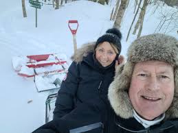 Det er kjørt løyper i dag fra ungdoms skolen til Sundene nord på øya, og  tilbake over mot Herkelås. Nyt!