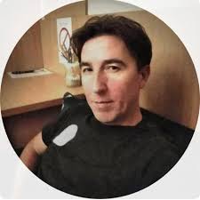 LAKU NOĆ svima koji su umorni od čekanja, od nadanja, od previše snova, od  ne ispunjenih želja, od lutanja, od bežanja, od jave i maštanja... LAKU NOĆ  onima što vole, i koje