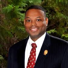 Felix Carver's Instagram, Twitter & Facebook