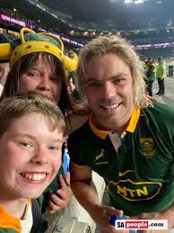 Proud Saffas bring Springbok fever to Twickenham: PHOTOS