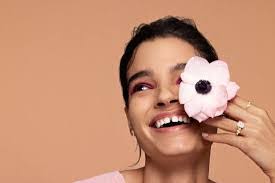 Ebony Gonzales's Instagram, Twitter & Facebook