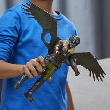 Far from home director jon watts has revealed why the marvel sequel didn't bring back michael keaton's vulture. Marvel Spider Man Homecoming Electronic Vulture 12 Inch Toys Games Amazon Com