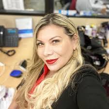 Carmen Pombo's Instagram, Twitter & Facebook