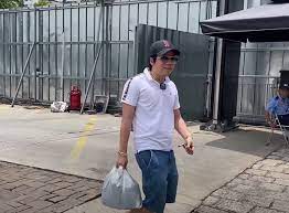 Chính vì vậy anh chàng đã lặn lội từ thành phố vũng tàu trở về thành phố hồ chí minh để tân trang lại mái tóc. Khoa Pug Tai Xuáº¥t Sau 2 Thang Biáº¿n Máº¥t Tren Youtube Toc Dai Va TÄƒng Can Chá»‰ Co Ä'á»™ Giau La Váº«n Y Nguyen