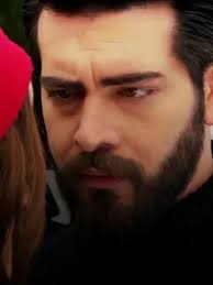 Meyakinkan in English