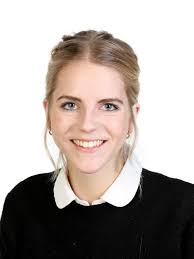 Pauline Hansen's Instagram, Twitter & Facebook