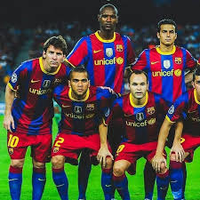 @barca2011ms شكرا على تفاعلك معنا تابع البث المباشر لفعالية #خلك_سوشل والسحب على الفائزين اليوم الساعة 5:00 مساءً رد ﺑ #توقف للانسحاب #بنك_مسقط. Fc Barcelona 2010 2011 Muhlissin Donovan Facebook