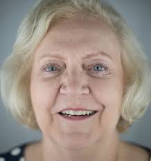 Leola Mobley's Instagram, Twitter & Facebook