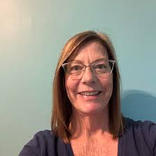 What are the pros and cons of hourly versus salary jobs?