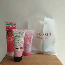 Once again, well done hanasui! Mirza Journey Indonesia Blogger Food Restaurant Review Travelling Event Community Style Review Triple Moisturizer Hanasui Body Spa Exfoliating Gel Body Serum Brightening Perfume Body Lotion