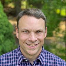 Matt Lindy's Instagram, Twitter & Facebook