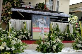 Suite à la mort du joueur camerounais patrick ekeng en plein match de championnat roumain, victime d'un arrêt cardiaque le… Funeral Held For Tragic Ekeng
