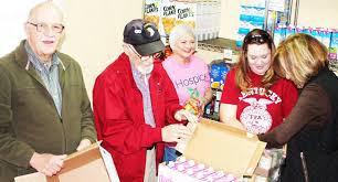 Berea Restaurant feeds kids City COUNcil hEARS FROM yOUth lEAGUE