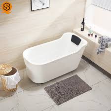 Pada kamar mandi monokrom seperti di atas, coba tempatkan satu tanaman hias daun agar ruangan tak terkesan monoton. Mini White Solid Surface Portable Bathtub Adults Soaking Massage Bath Tub Buy Solid Surface Tub Surround For Spa Freestanding Adult Bath Tub Bathroom Bathtub For Hotel Product On Alibaba Com