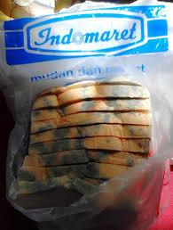 Ini sama juga dengan makanan di indomaret point! Ishak Seriusi Temuan Makanan Kadaluarsa Di Indomaret Kopandakan I