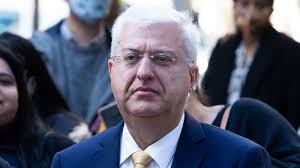 Frank Zumbo: Ex-employee of Craig Kelly didn't speak up about chief of  staff indecently touching her because she feared retribution