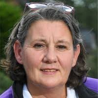 400+ Profile mit dem Suchbegriff „Iris“