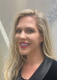 Marilyn Knott's Instagram, Twitter & Facebook