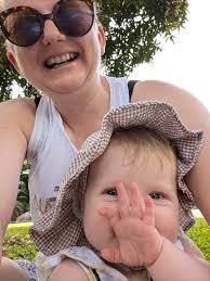 Brooke Epperson's Instagram, Twitter & Facebook