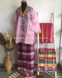 Cara membuat 1 stel kebaya atasan & rok model sarung. Model Baju Pesta Kain Lagosi Ilustrasi