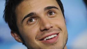 Allen's humble path to 'Idol' champion