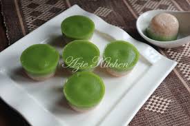 Resepi kuih seri muka ini tanpa telur dan simple dengan sukatan cawan. Kuih Seri Muka Istimewa Azie Kitchen Gerenti Sedap Azie Kitchen