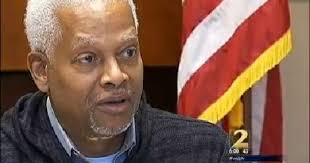 Congressman calls for hearings after gun smuggling at airport