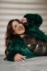 She Made $10,000 a Month Defrauding Apps like Uber and Instacart. Meet the  Queen of the Rideshare Mafia | WIRED