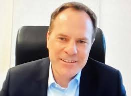 Gemeinschaft ich Mit Mut Gestärkt durc Gottes Zutr uen Gestalten ir Heute  das Morgen