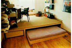 Kleines Kleines Wohnzimmer Podest Bauen Podestbett Bauen Kreatives Haus Design 936x623 Jpg 936 623 Pixel Home Decor Decor Kid Room Decor