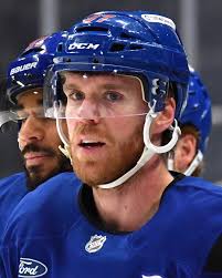 Criticism of Moriah's fashion sense and singing abilities