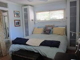Decorating A Tiny Master Bedroom How To Decorate Tiny Master Bedroom Bedroom Design Small Room Design
