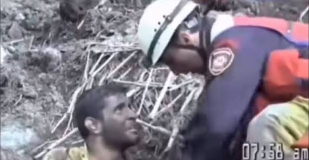 No me saque... tengo a mis dos hijas agarradas de las manos" Un testimonio  silente de amor incondicional Diciembre de 1999, estado Vargas, Venezuela  Durante los devastadores deslaves ocurridos entre el 15