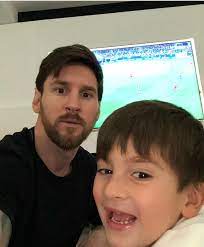 معلومات عن انتونيلا روكوزو،السمراء التي سرقت قلب ليونيل ميسي وجعلته يفضلها على اجمل جميلات العالم ولدت في. ØµÙˆØ± Ù…ÙŠØ³ÙŠ ÙŠØ±Ø²Ù‚ Ø¨Ø·ÙÙ„Ù‡ Ø§Ù„Ø«Ø§Ù„Ø« Ù…Ø¬Ù„Ø© Ø³ÙŠØ¯ØªÙŠ