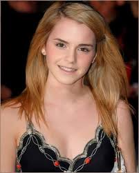 In the morning light she stands, 🌄 With beauty crafted by divine hands,  Her presence graces the dawn's first glow, A vision fair, the world should  know. Her eyes, like emeralds, glinting