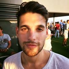 Bryan Medina (@lifeofbryanm)