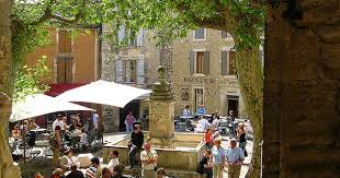 Jolie Place A Gordes Gordes Vaucluse Lieux Vaucluse Beaux Villages