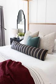 King Bed Throw Pillow Arrangement Bed Pillow Arrangement Throw Pillows Bed Bed Pillows