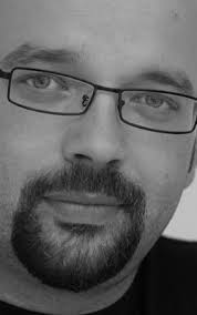 Przykrótka marynarka